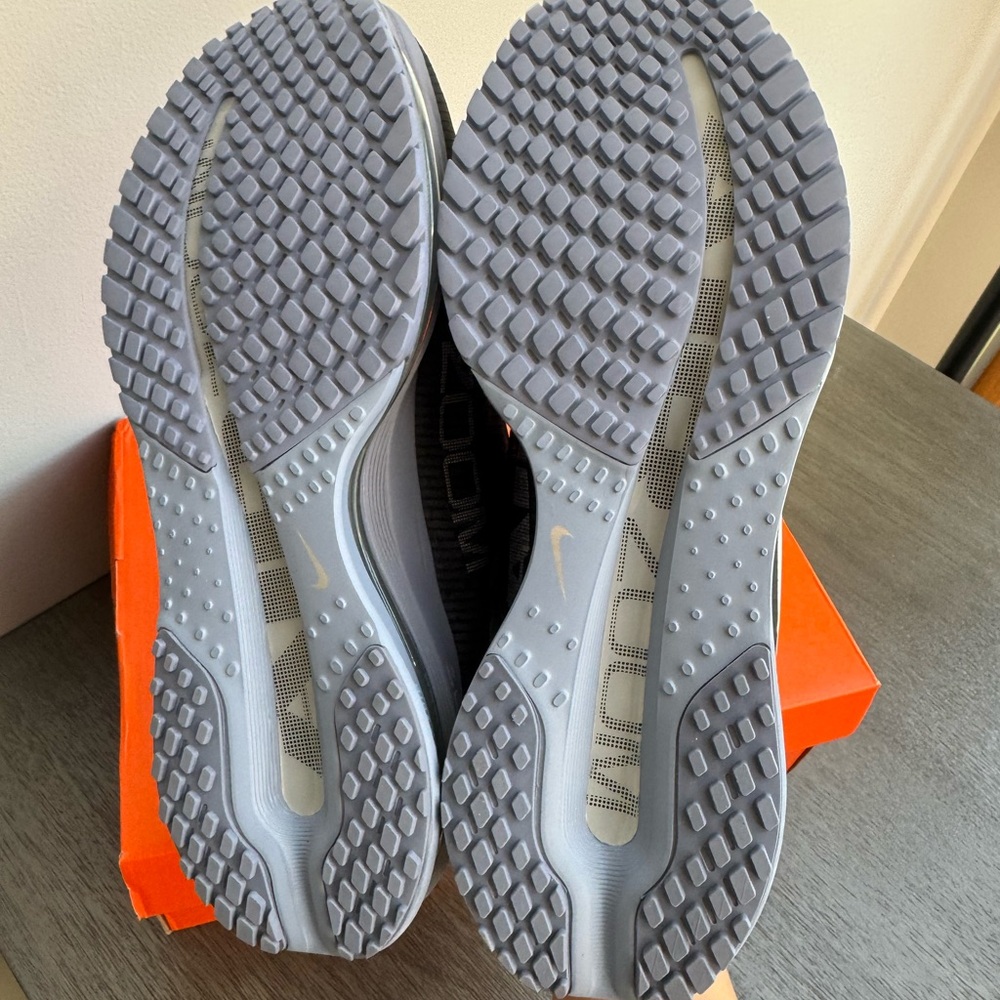 Mens Nike Pegasus Premium - Picture 3 of 4